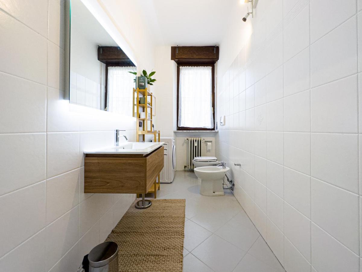 Litta's Flat In Affori - 3 Mins Walk From Mm3 Milán