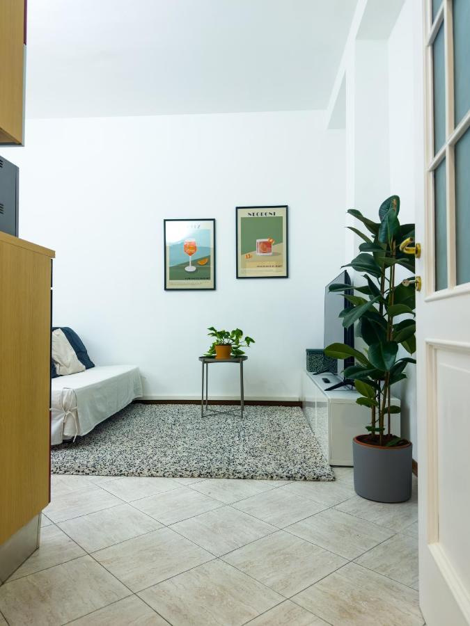 Litta's Flat In Affori - 3 Mins Walk From Mm3 Milán